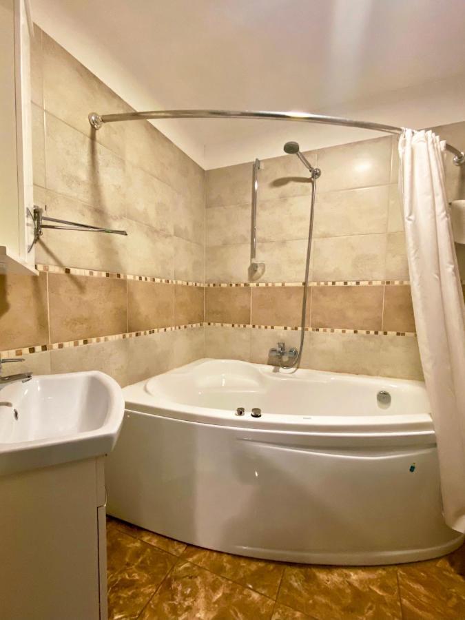 Venus Hotel Oldenburg Bagian luar foto